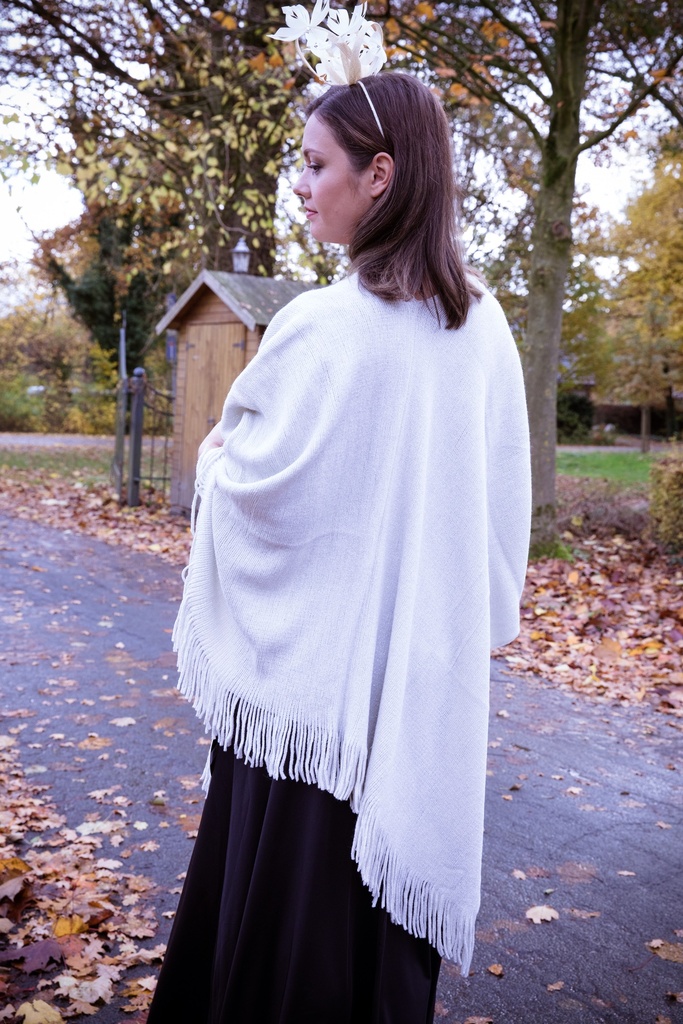 Umhängponcho Poncho Strickponcho Franzenponcho Hawkins Collection